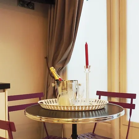 Apartment Palais Royal Paris