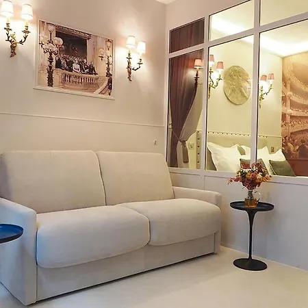 Apartment Palais Royal *